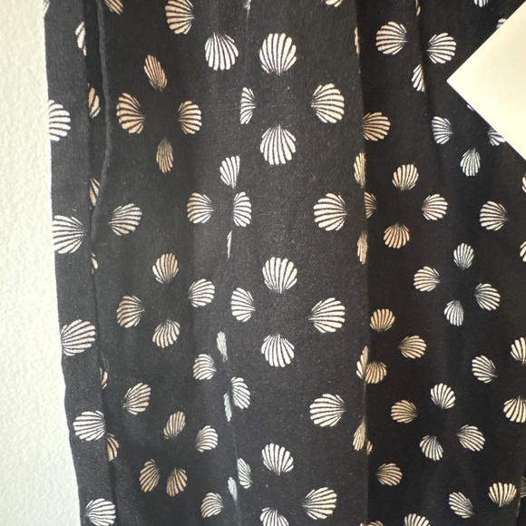 Ava and Viv linen blend seashell print short - Picture 4 of 7